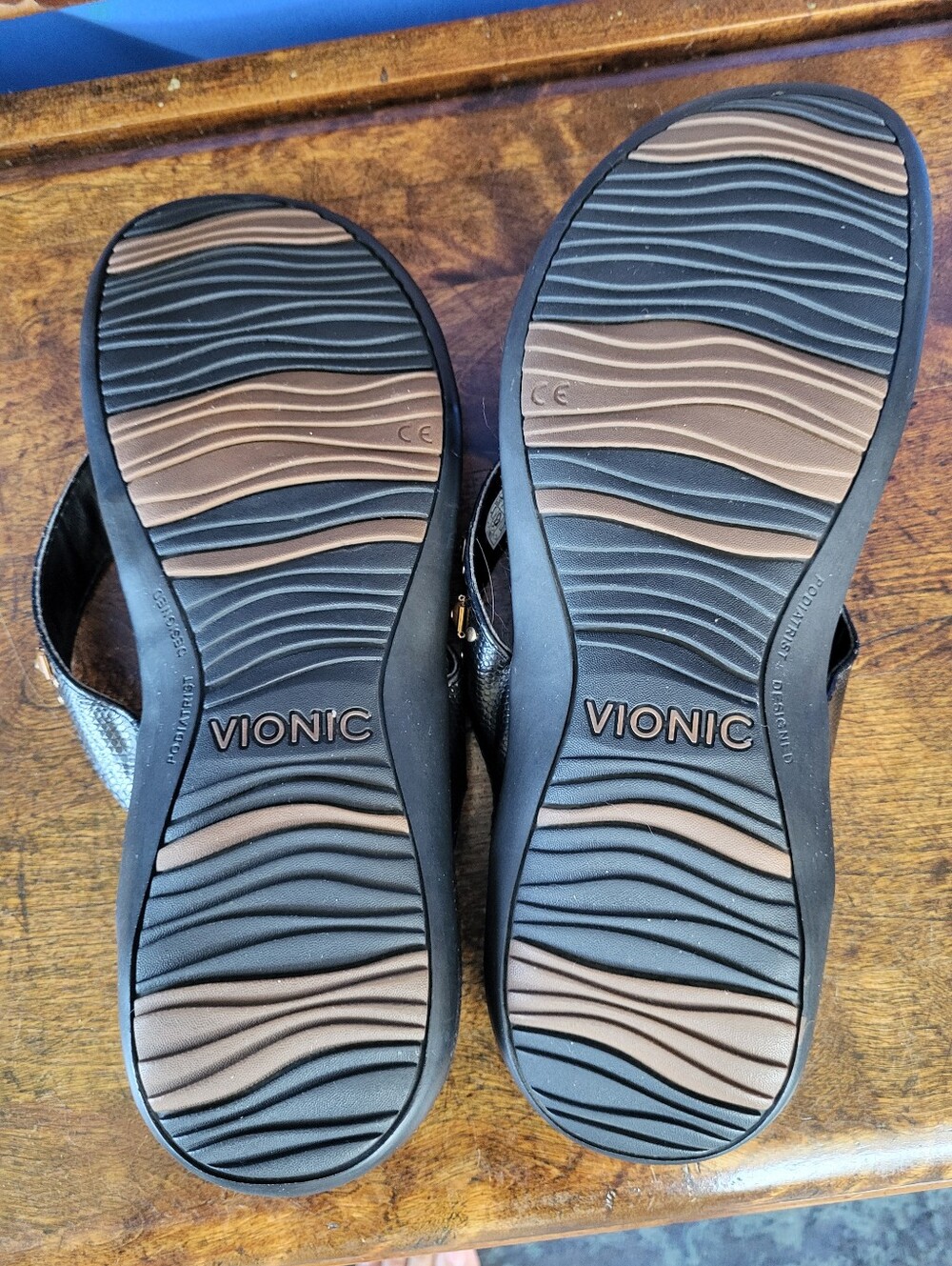 Vionic OrthaHeel Floriana Size 10 Sandals Black with Beads - Picture 6 of 8